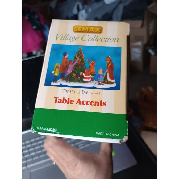 Lemax Other Remax Village Collection Holiday Treew Family Poshmark